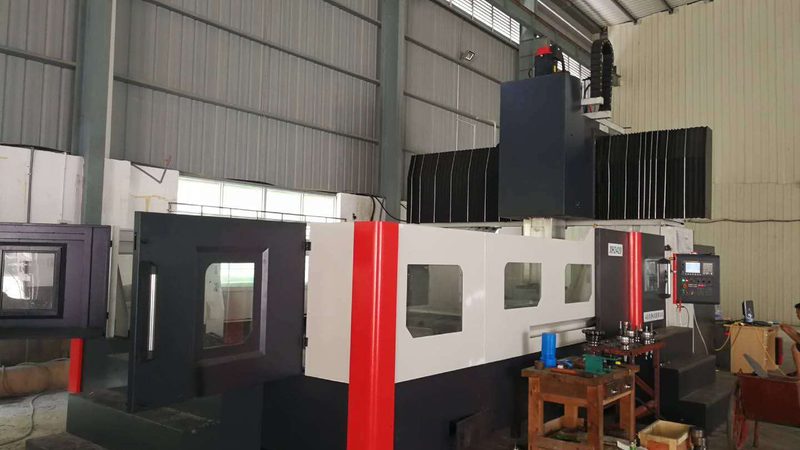 小型龙门加工中心产品线丰富，能够满足不同客户的需求。代理加盟厂家应具备以下特点：